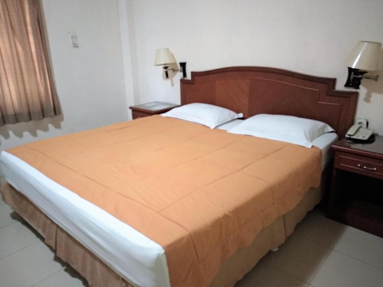 Hotel Batara Банджермасин Екстериор снимка